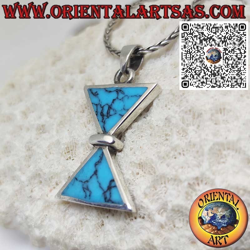 Colgante de plata de 925‰ con dos turquesas triangulares colocadas simétricamente