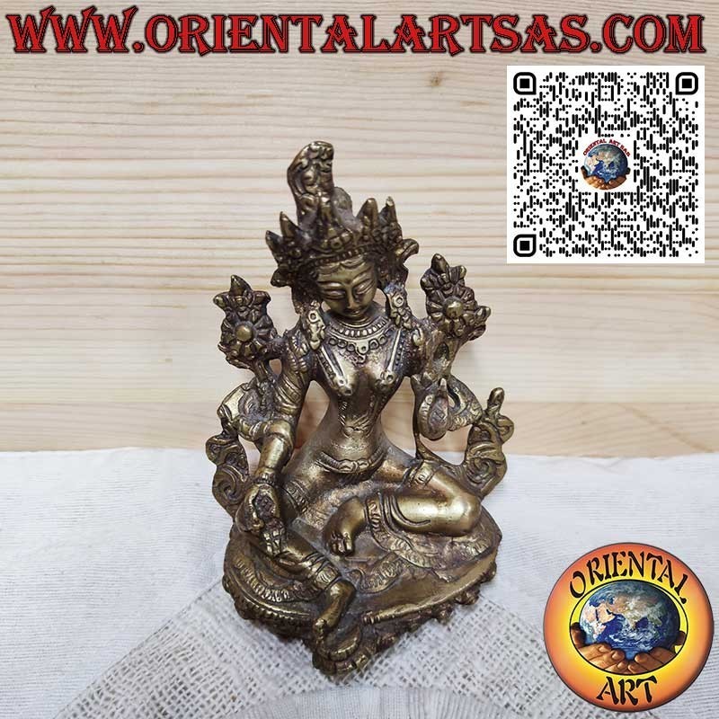 Tara en laiton fait main avec des détails finement sculptés