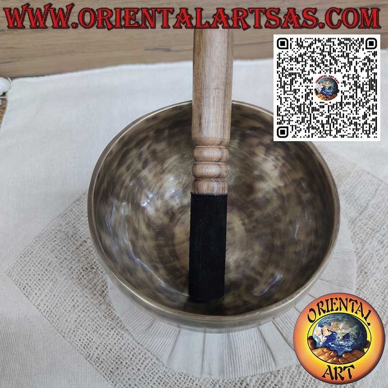 Cuenco tibetano, 15 cm Ø, 329 Hz, peso 675 g, completo con mazo tradicional.