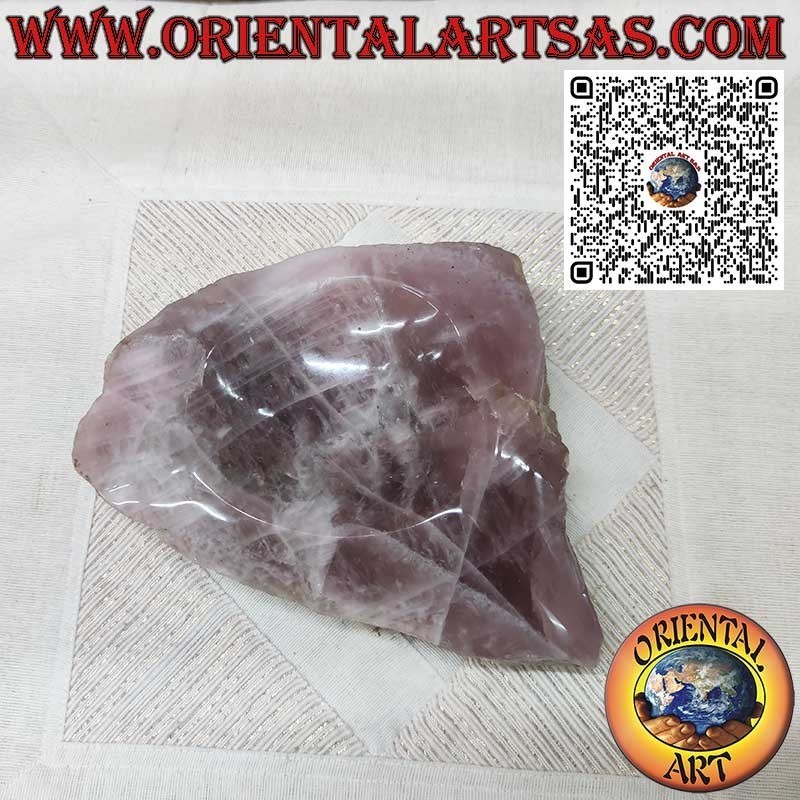 Bloc de Quartz Rose Naturel creusé comme un vide-poches, 2900 gr.