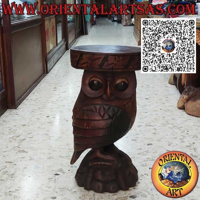 Sculpture de hibou avec une surface d'appui en un seul bloc de bois de suar de 50 cm