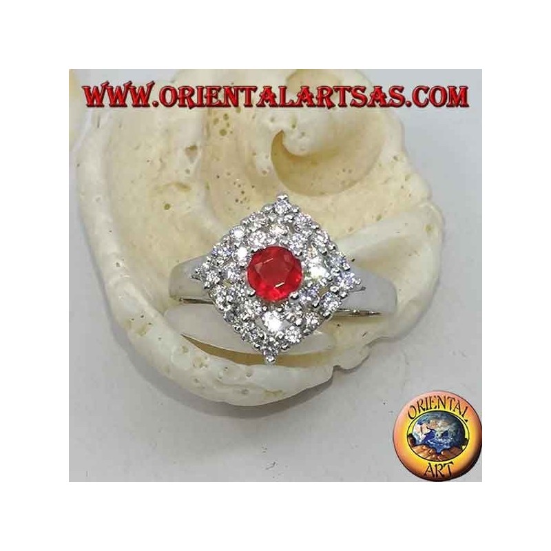 Bague en argent avec rubis rond synthétique sertie de zirocones losanges