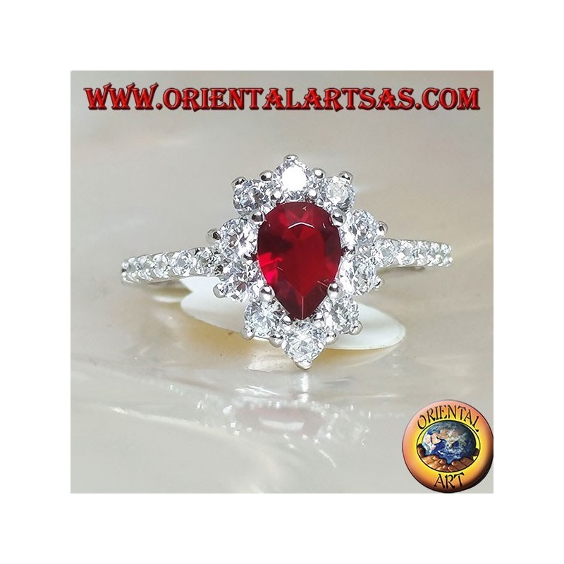 Bague en argent avec grenat goutte sertie de zircone cubique et rang sur les côtés