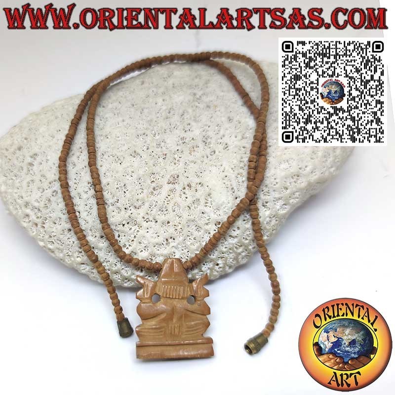 Collar con escultura de Ganesha de sándalo hecho a mano con cuentas