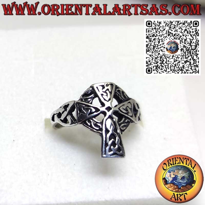 Anello con croce celtica e nodo in argento 925 ‰ – Anallergico e senza nickel