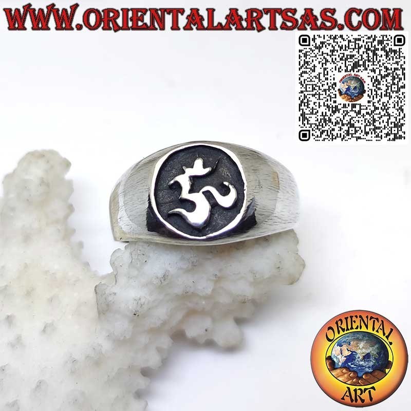 925 Sterling Silver Ring with Low-Relief Om (ॐ) Symbol – Handcrafted Signet Ring