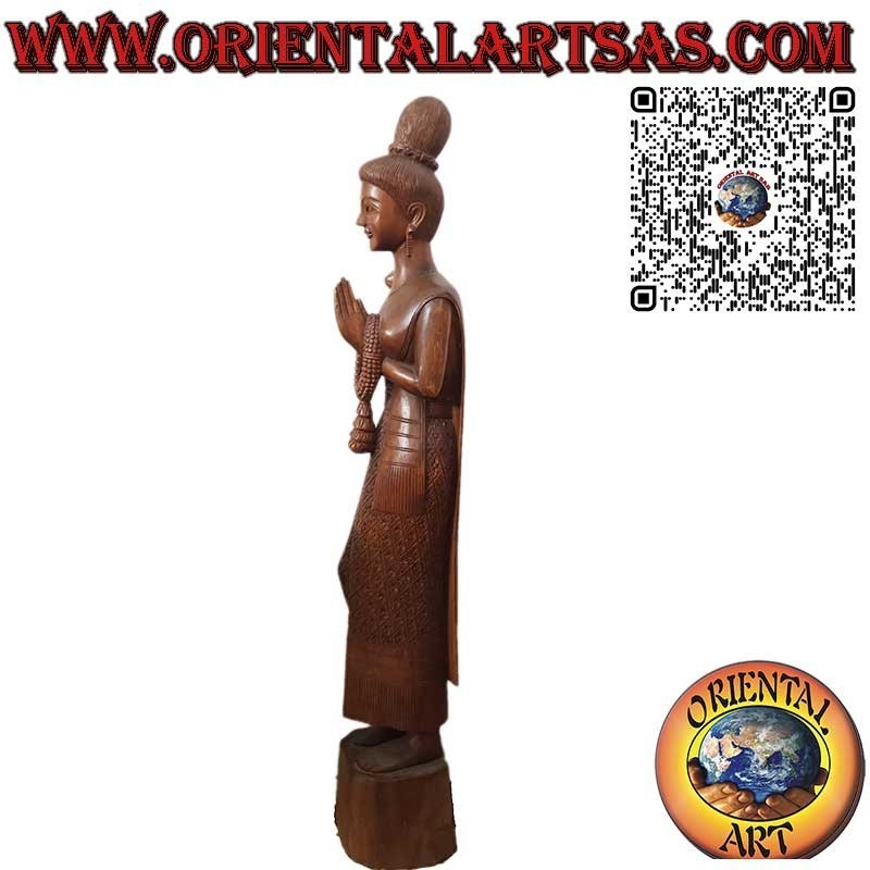Thai woman sculpture with Sawasdee greeting in wood, floral carvings, 150 cm
