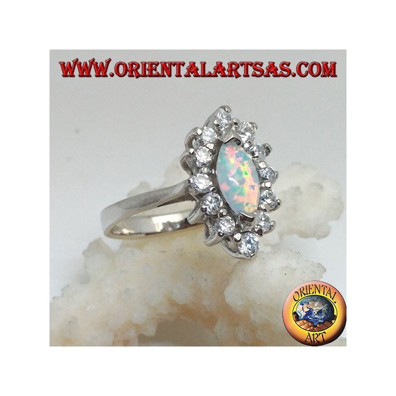 Silberring mit Shuttle-Harlekin-Opal an den Spitzen, umgeben von Zirkonen