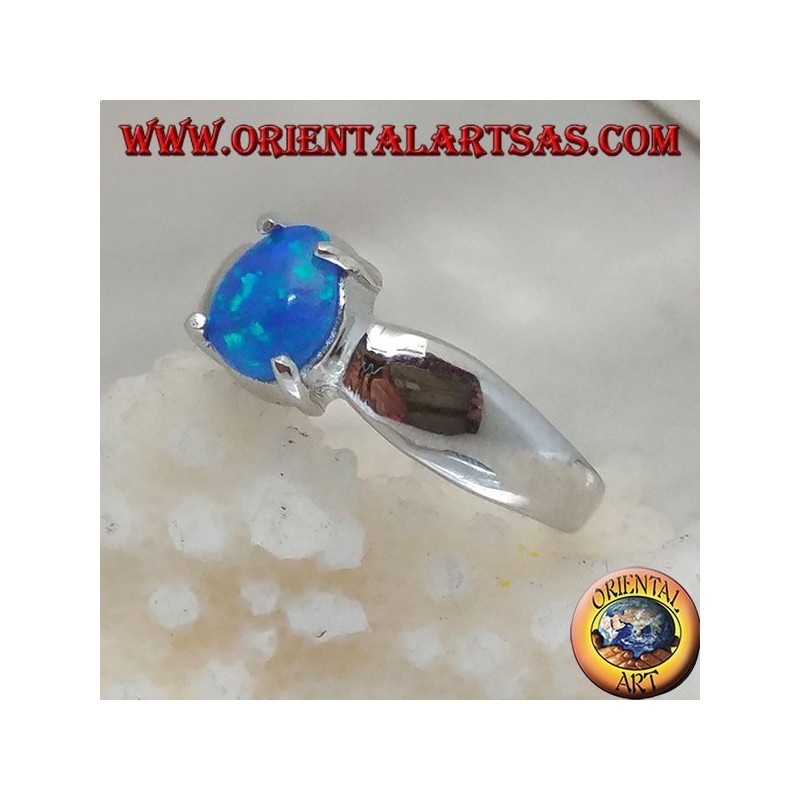 Anillo de plata con conjunto de ópalo azul oval y engaste de lazo