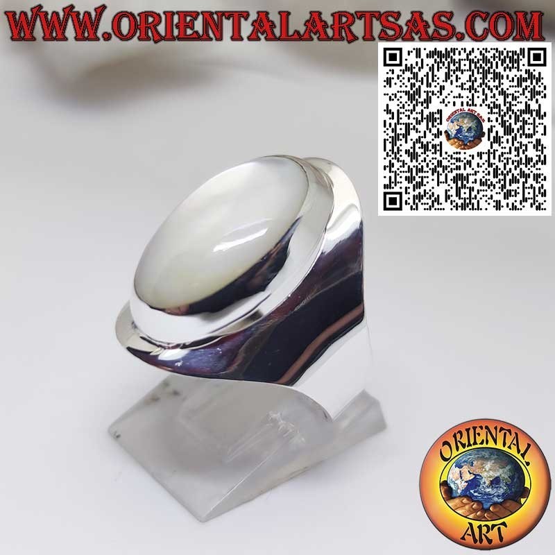 Bague en Argent Large avec Cabochon Ovale en Nacre – Élégance Naturelle & Féminité
