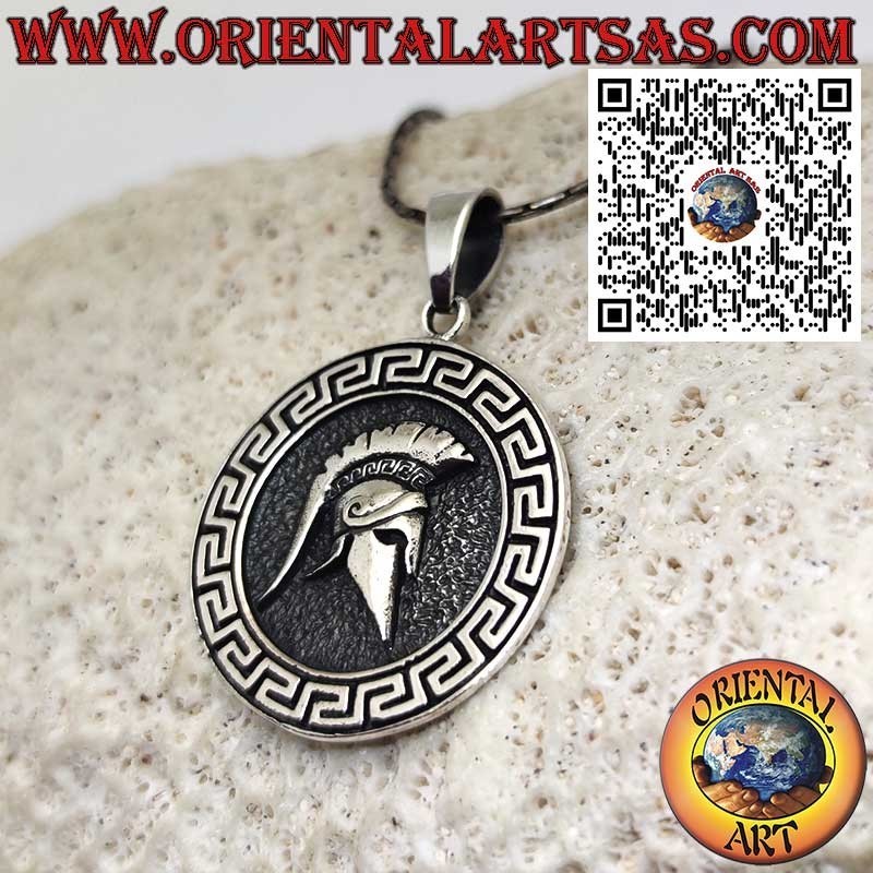 Pendentif médaillon en argent sterling avec casque spartiate