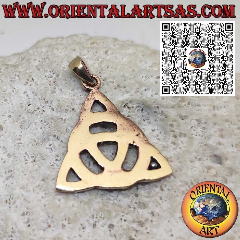 Bronze Pendant with Tyrone Knot and Circle – Symbol of Protection and Connection
