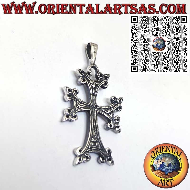 Silberanhänger mit Armenischem Kreuz – Symbol für Glauben und Tradition