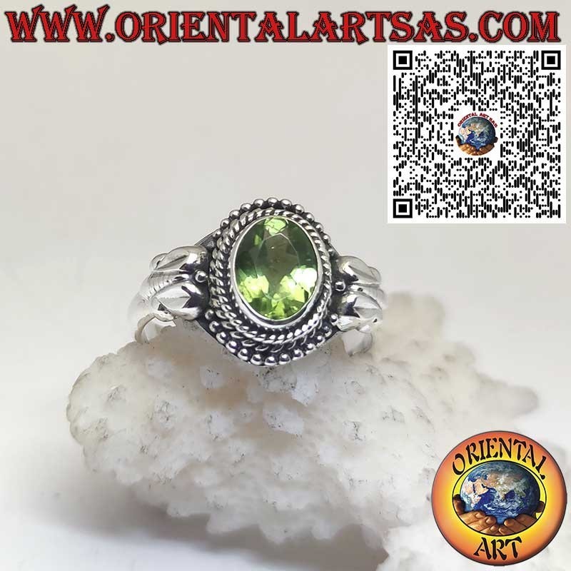 Silver Ring with Natural Peridot Surrounded by Beads – Elegance and Energy