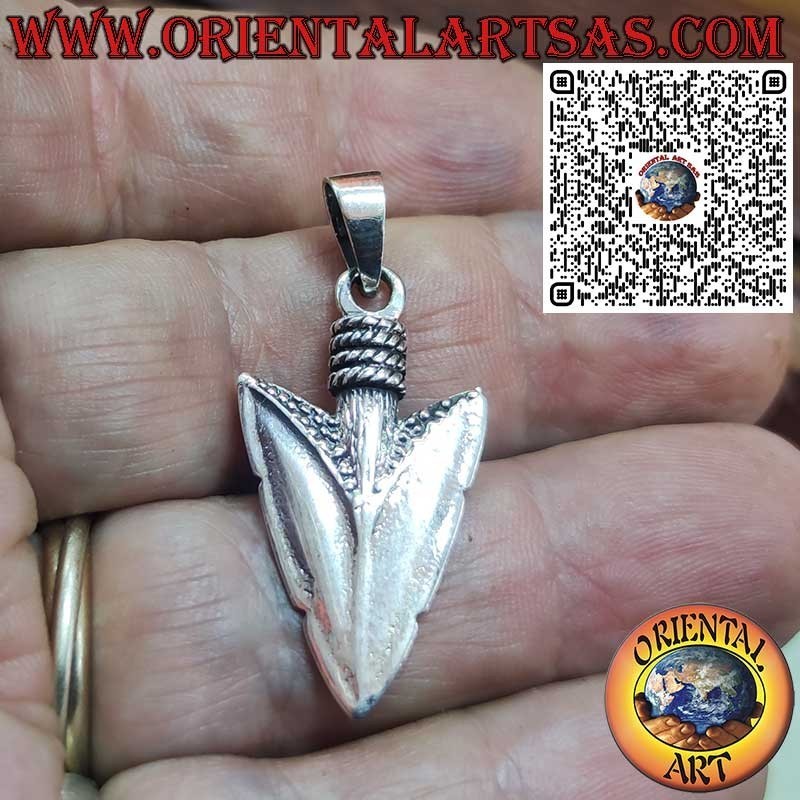 Grand pendentif en argent en forme de pointe de flèche - Symbole de force, de courage et de protection