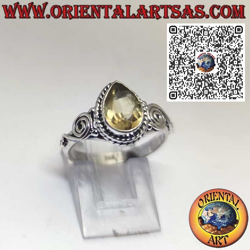 Anello in argento con topazio giallo naturale a goccia e spirale laterale