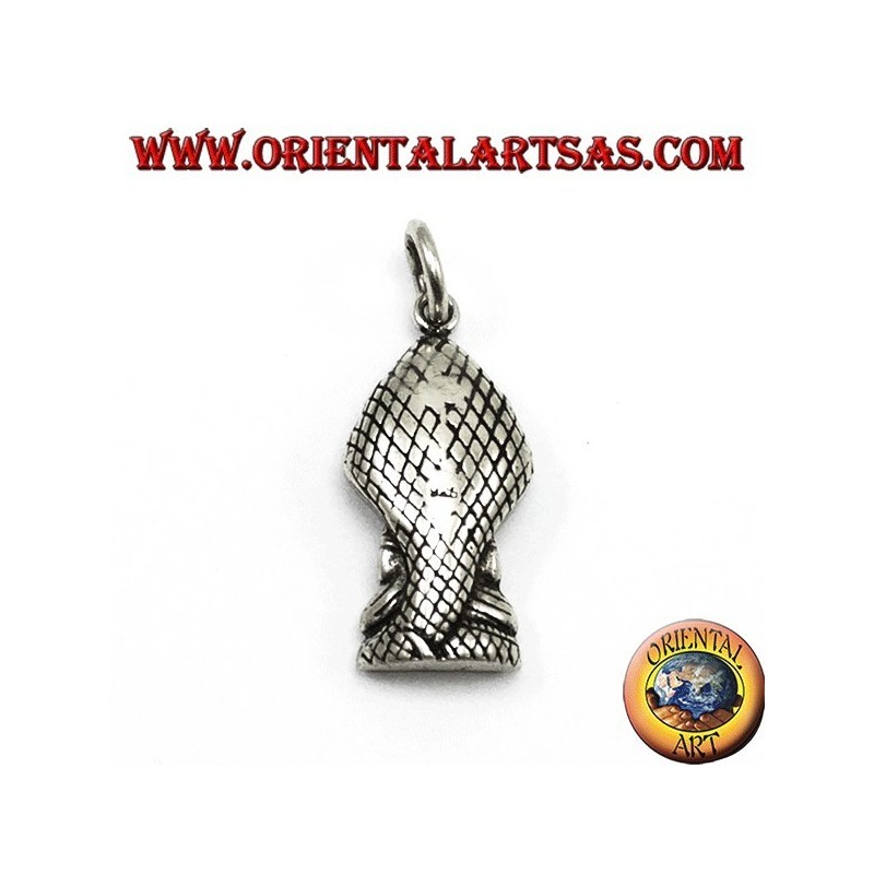 Bouddha pendentif en argent dans la position Dhyana Mudra protégée par le cobra