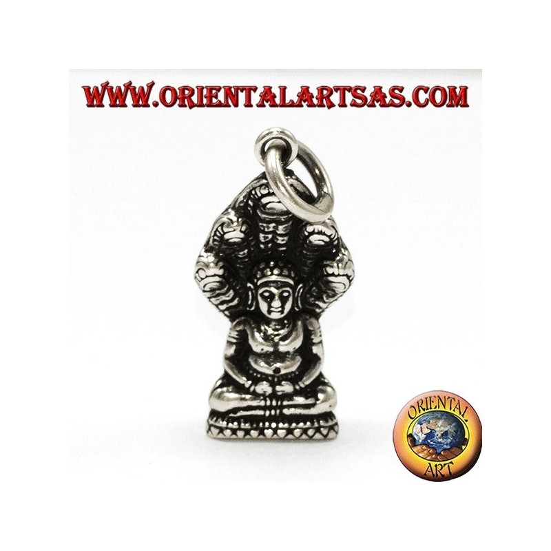 Ciondolo in argento Buddha nella posizione del Dhyana Mudra protetto dal cobra