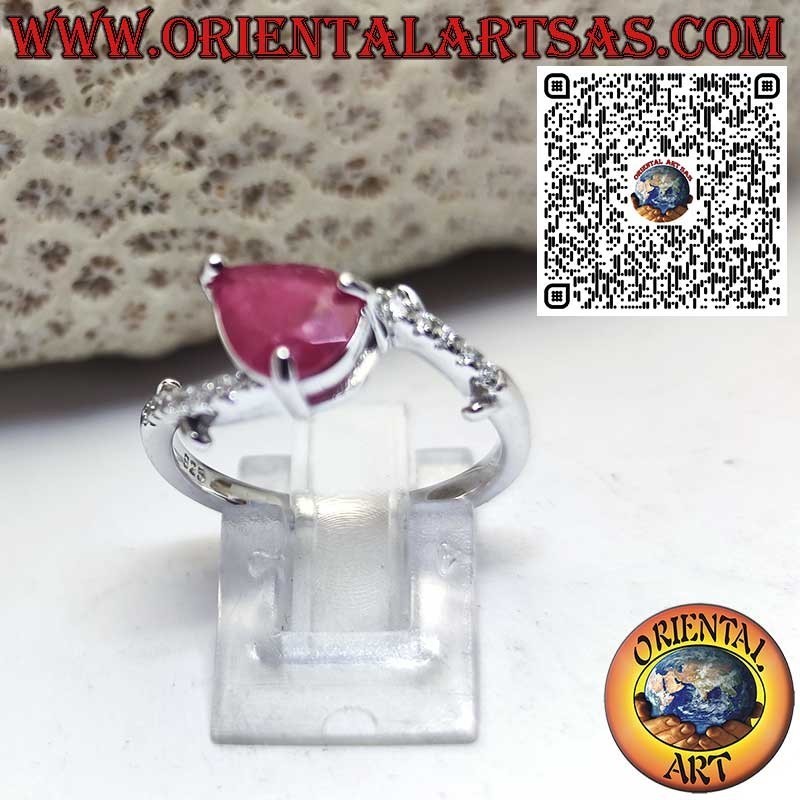 Anello in Argento 925 con Rubino Naturale a Goccia e Zirconi Asimmetrico