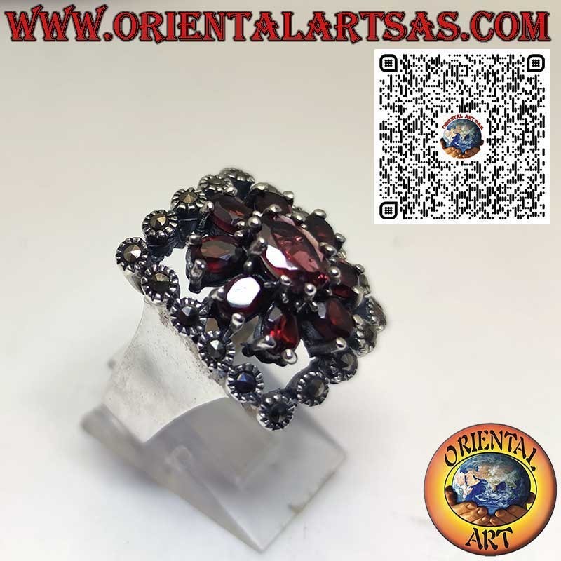 925 Silver Ring with Central Garnet, Surrounded by Garnets and Marcasite – Vintage Style