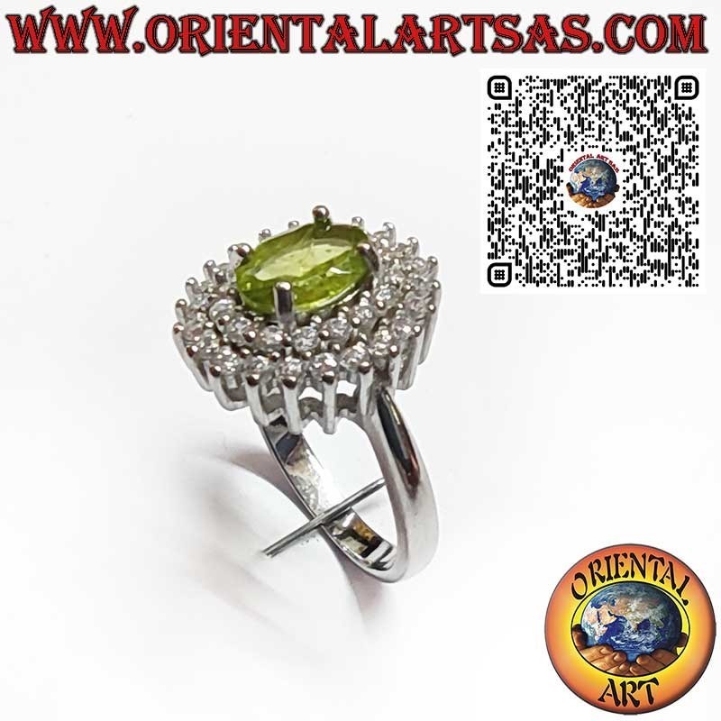 Silberring 925 mit Natürlichem Ovalem Peridot, Umgeben von Doppelreihe aus Zirkonen