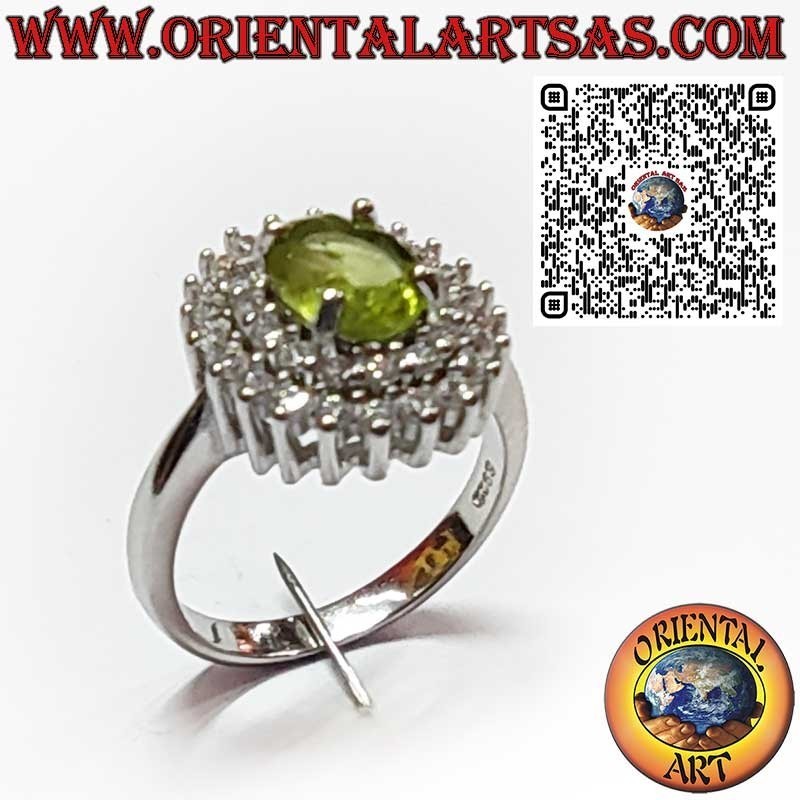 Anillo de Plata 925 con Peridoto Natural Ovalado Rodeado de Doble Fila de Circonitas