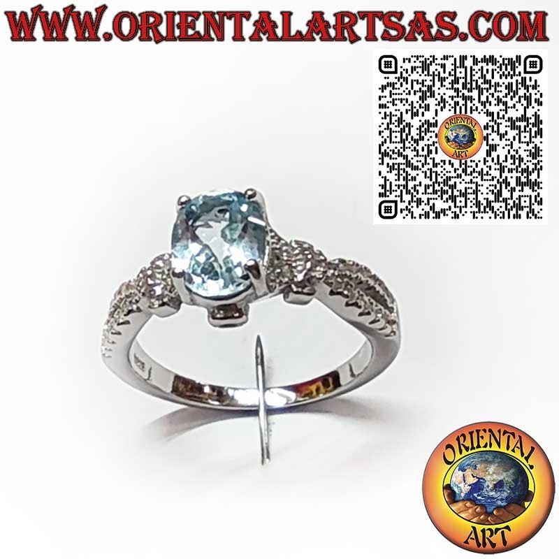 Anello in Argento 925 con Topazio Blu Ovale e Zirconi Laterali