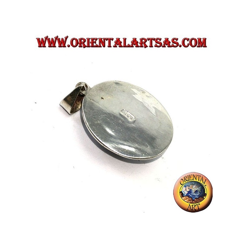 Pendentif en argent avec dentelle ovale naturelle à lapis sur bord lisse