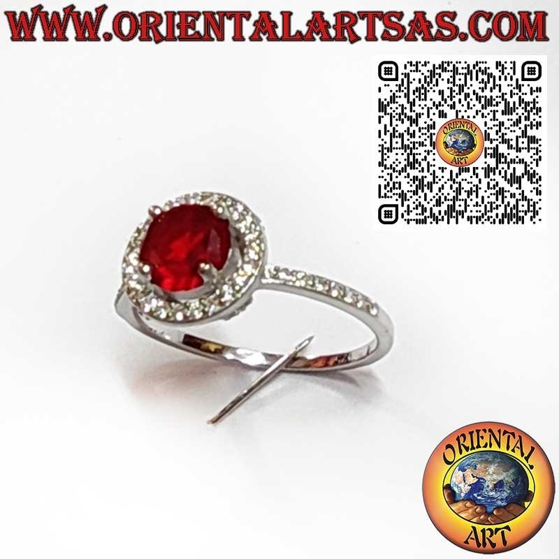 Anello in Argento 925 con Granato Tondo e Zirconi Bianchi