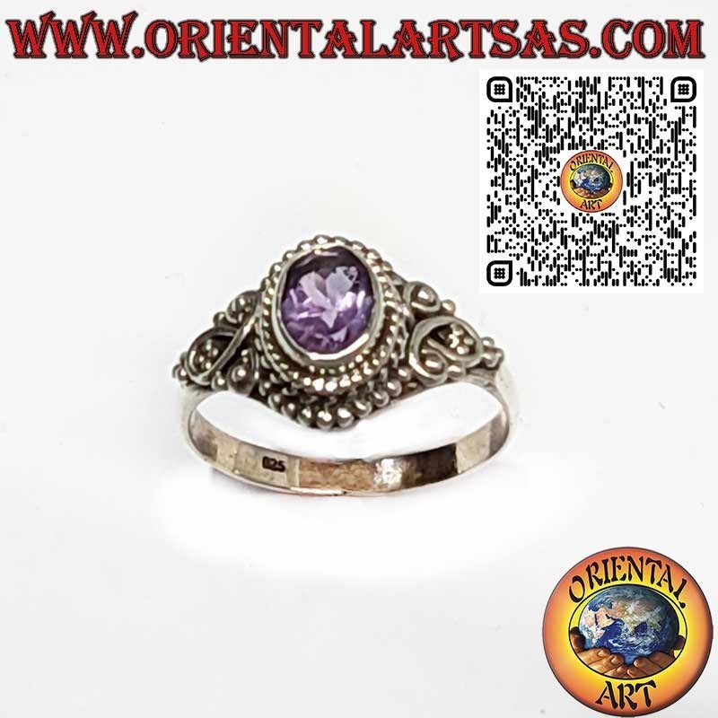 Anillo de plata con Amatista Natural y Decoraciones Balinesas