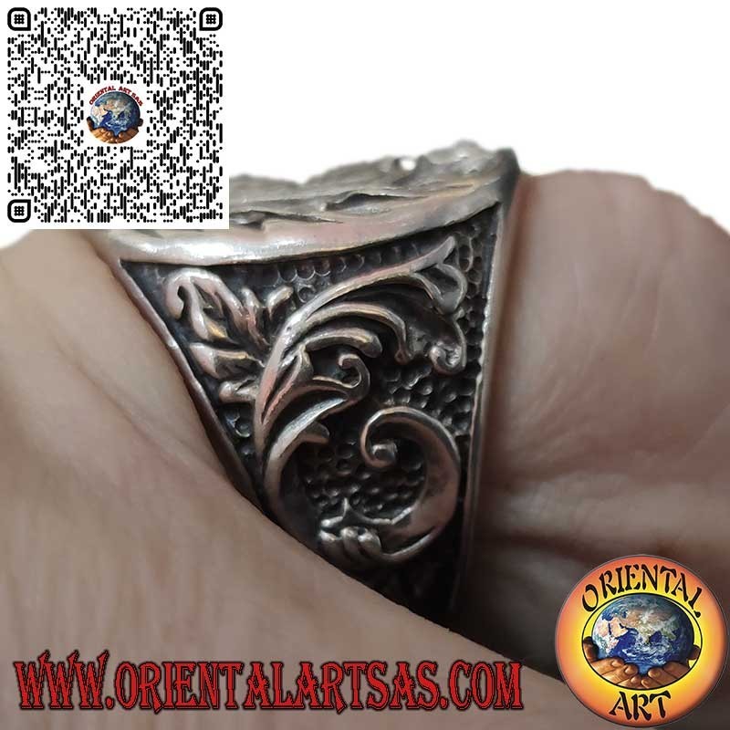 Silver ring, Freemason's seal and compass with G "of Freemasonry"