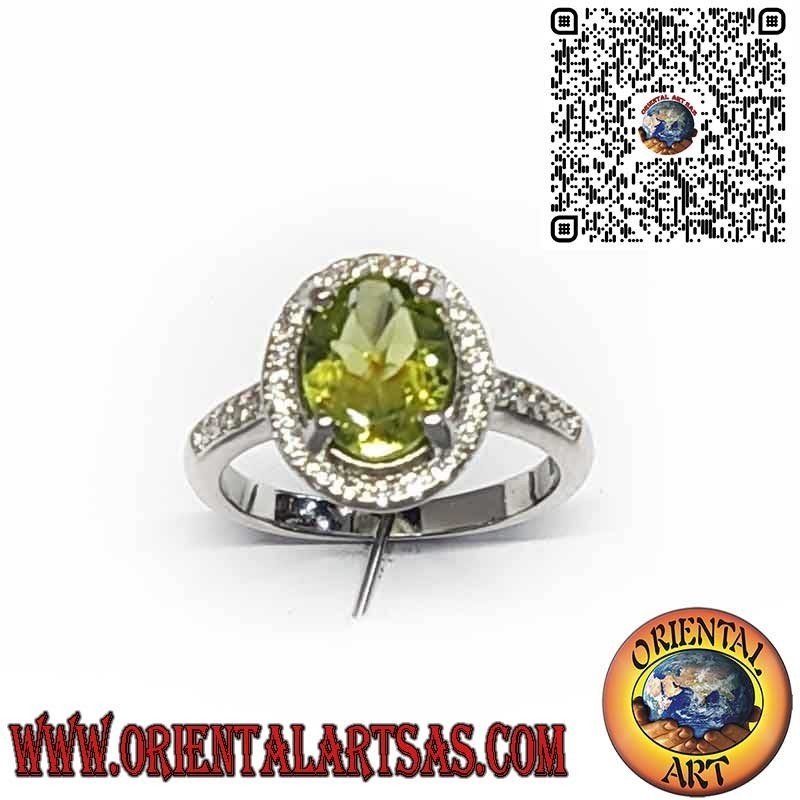 Bague en Argent 925 avec Péridot Naturel Ovale entouré de Zircons