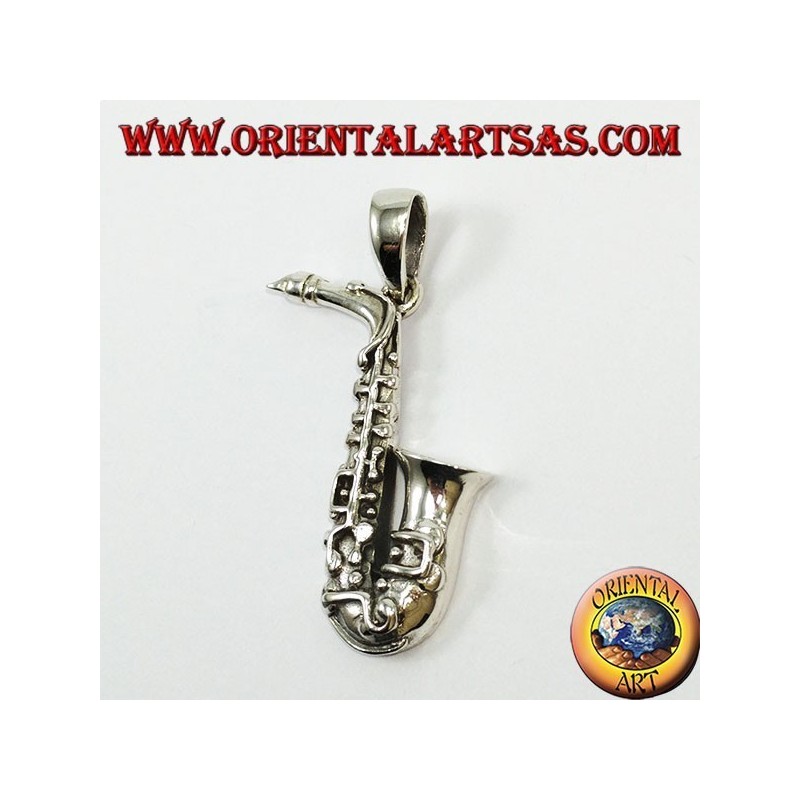 Pendentif en argent, saxophone