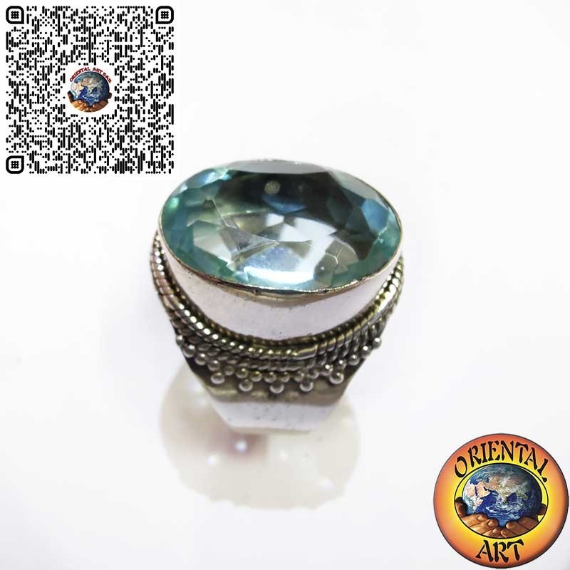 Anillo de Plata 925 Ancho con Topacio Azul Ovalado y Borde de Esferas