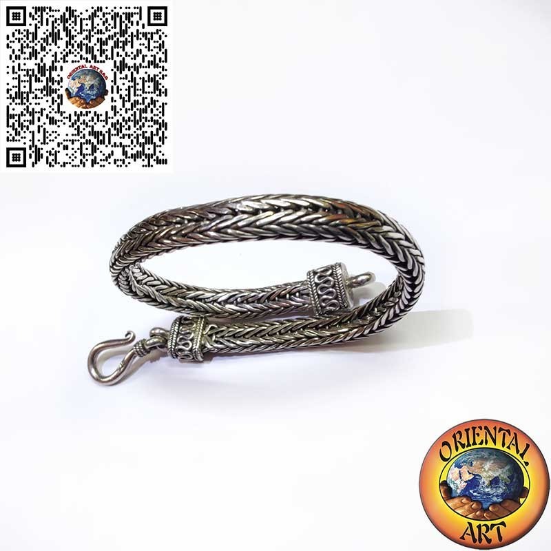 Bracciale Argento Intrecciato Ovale - Eleganza Unica | Oriental Art