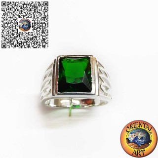 Bague Homme en Argent 925 avec Émeraude Synthétique Rectangulaire – Côtés Sculptés à la Main