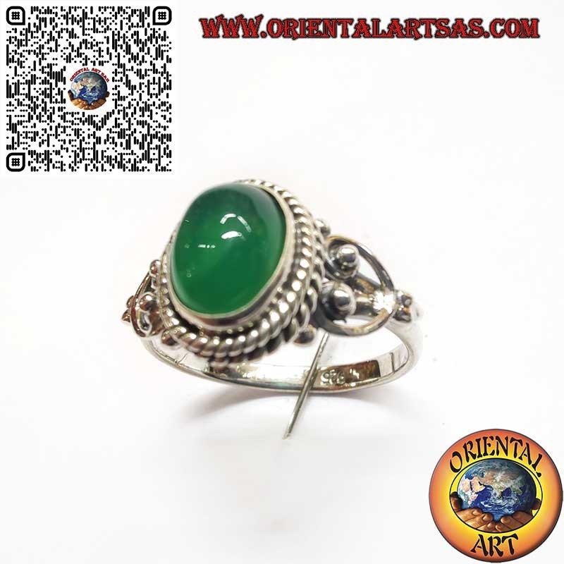 Anillo de Plata 925 con Ágata Verde Natural Ovalada y Decoraciones Laterales