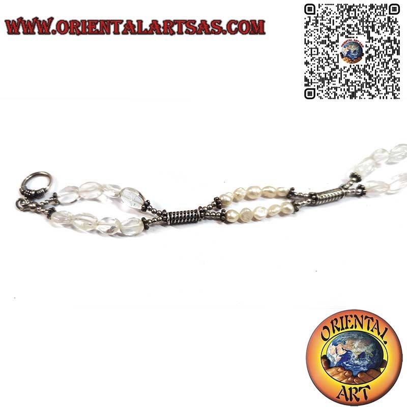 Pulsera Artesanal de Plata con Perlas de Río y Cristal de Roca