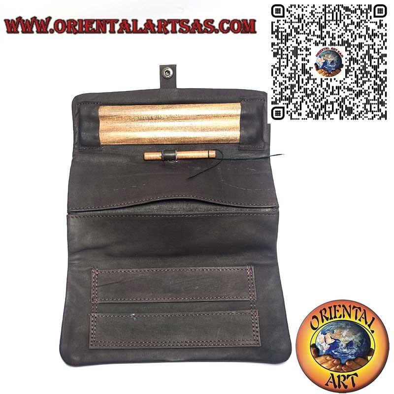 Portatabacco Pelle Scamosciata con Base in Legno - Kit Rollaggio Completo