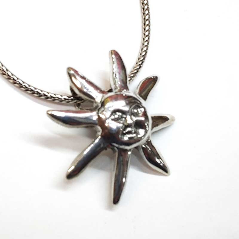 Colgante Sol Rostro Plata 925 Liso - Energía y Alegría