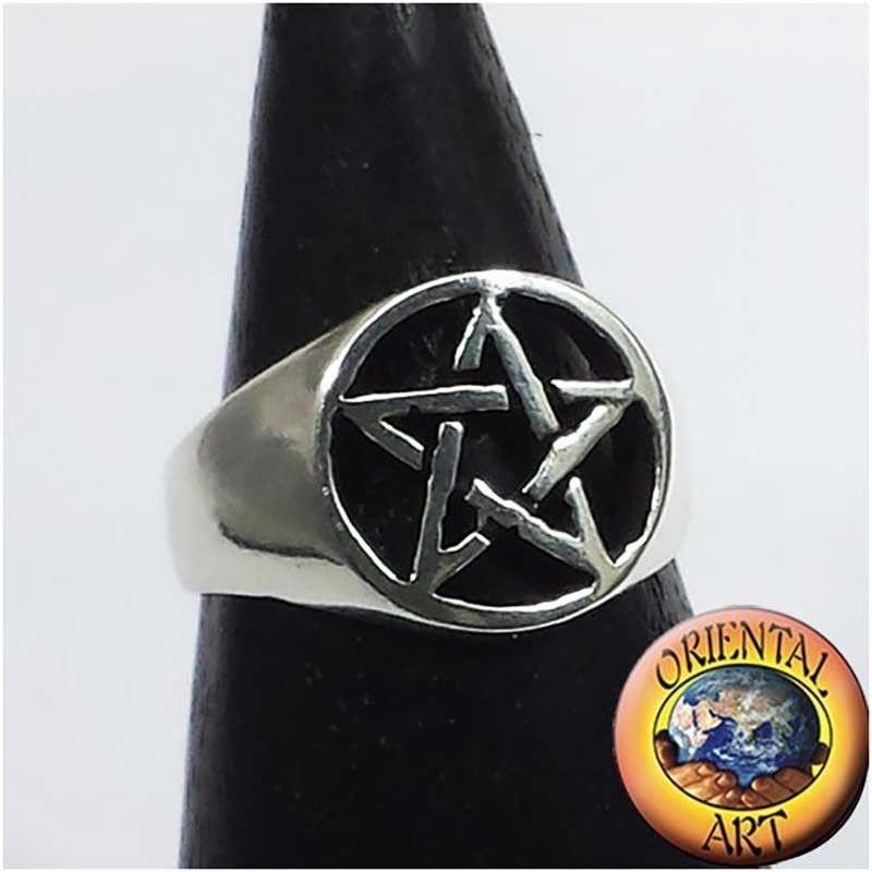 Anillo de plata de ley 925 con símbolo de pentagrama calado - Joyería esotérica.