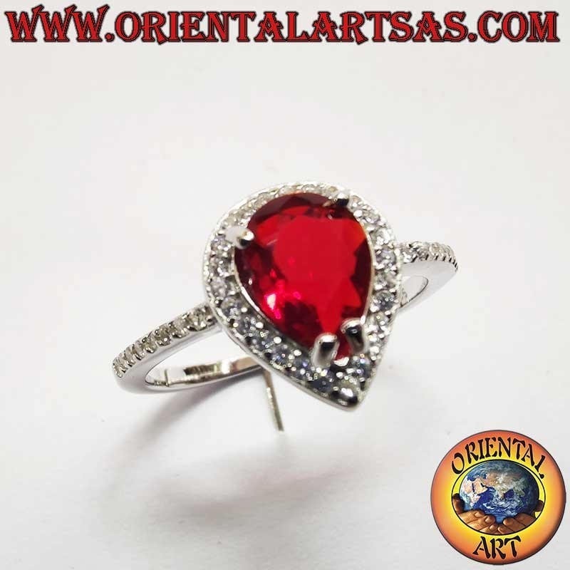 Bague en argent sterling 925 ornée d'un grenat en forme de goutte et d'un zircon.