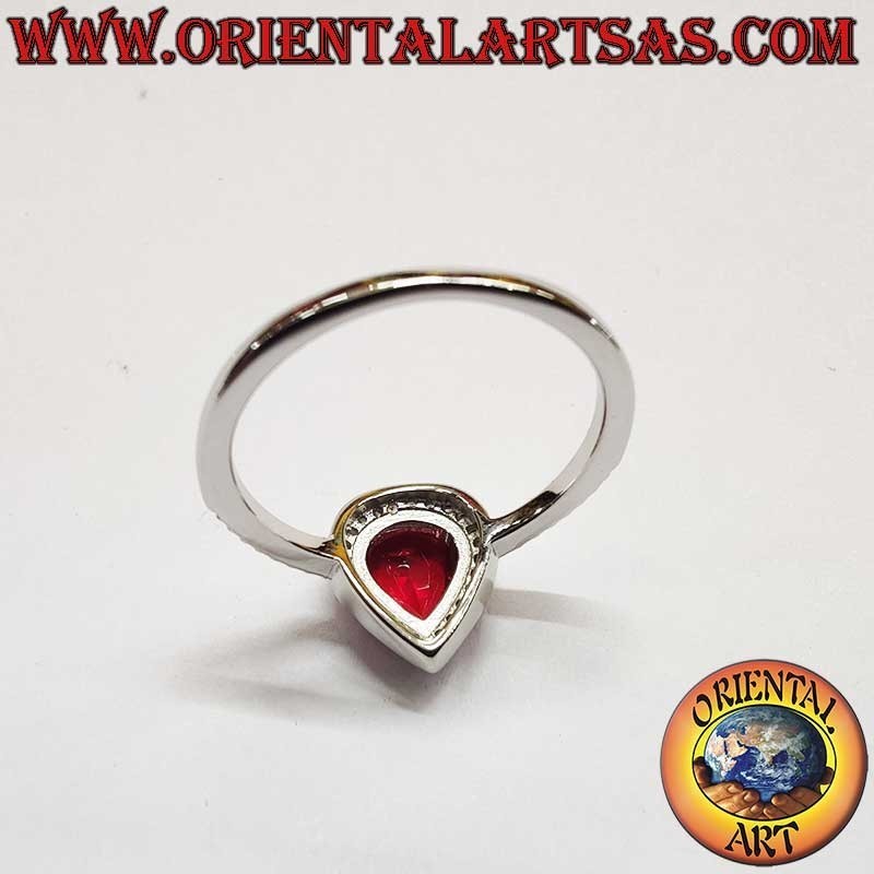Anillo de plata 925 con granate natural en forma de gota y circonitas