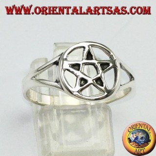 Anello in argento con pentacolo traforato