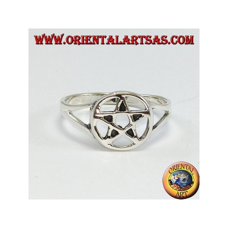 Anillo de plata con pentáculo perforado