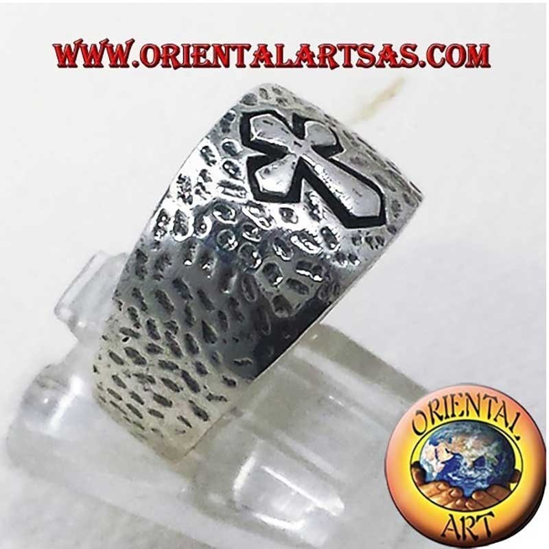 Hammered Band Cross High Relief 925 Silver Ring 12mm | Oriental Art