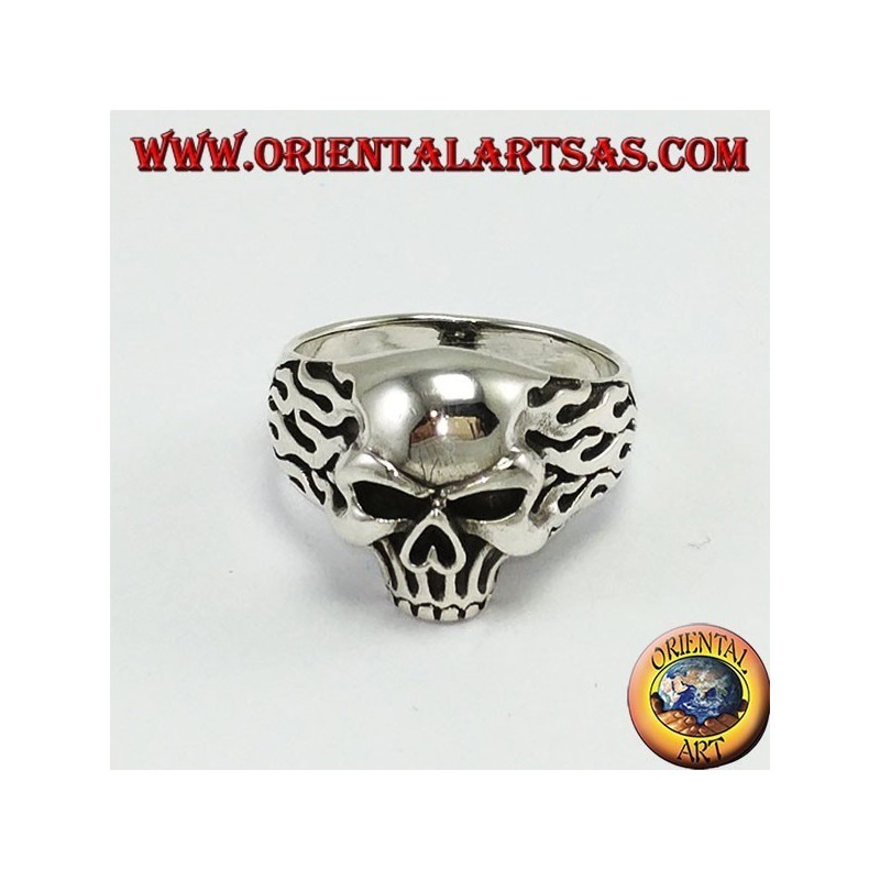 Bague en argent, Skull with fire