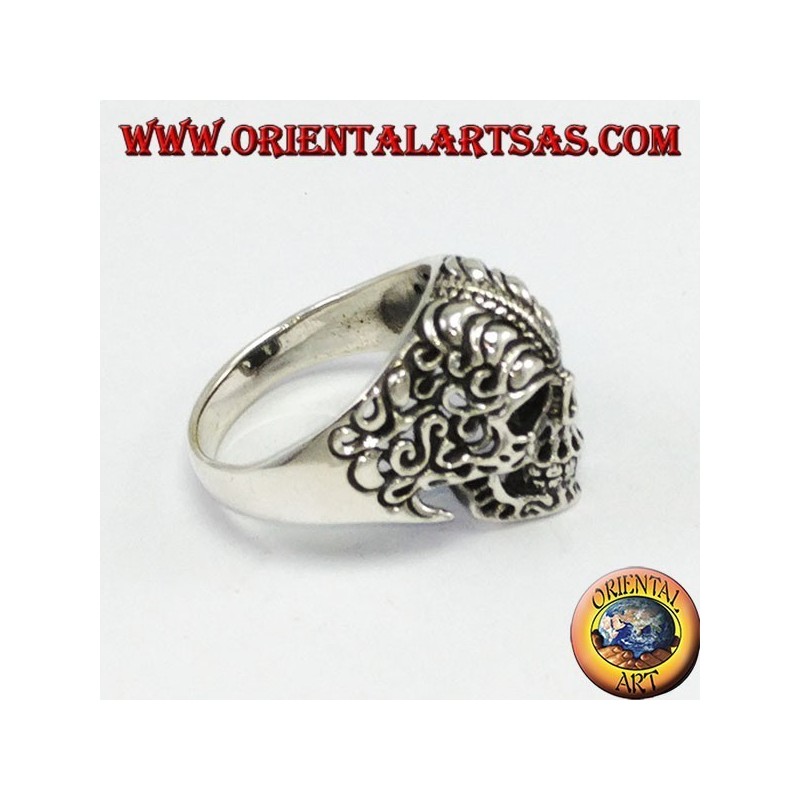 Bague en argent, crâne tribal