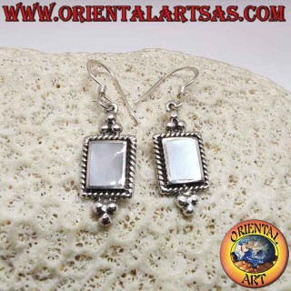 925 silver dangle earrings – Rectangular mother of pearl 6x8 mm – Braided frame – Three beads top and three bottom