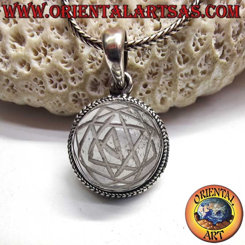 Silver pendant with Sri Yantra engraved on rock crystal Ø 17 mm